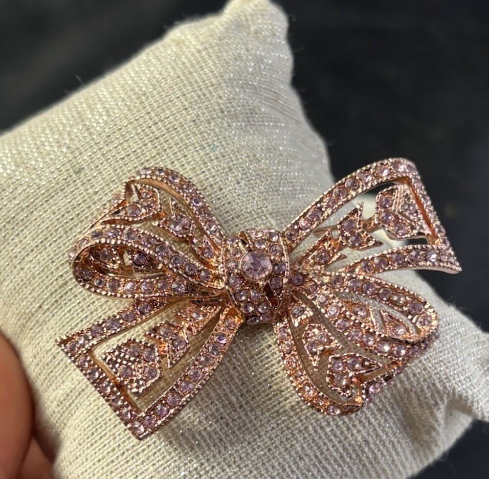 KJL Signed Kenneth Jay Lane Rose Pink Rhinestone Bow Brooch Excellent Condition